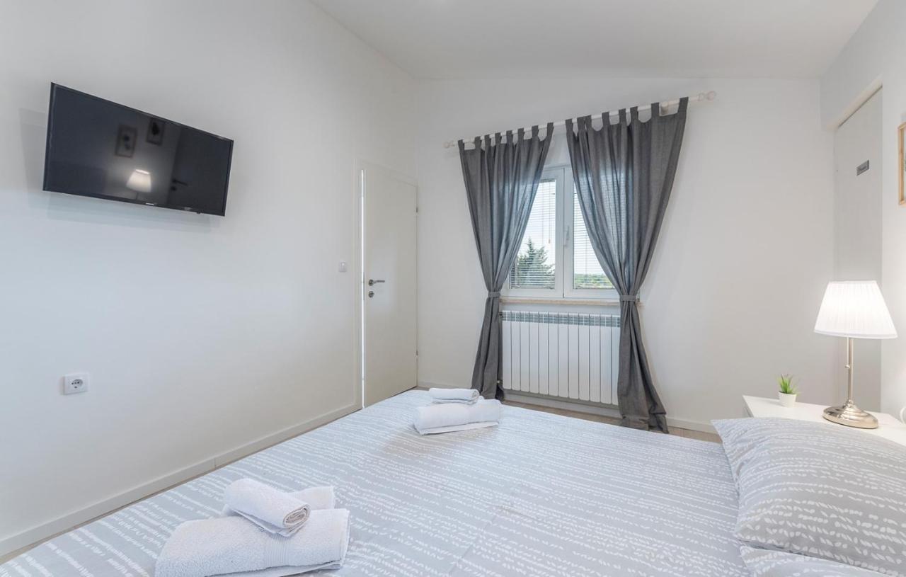 Apartments Saladinka Červar-Porat Eksteriør bilde