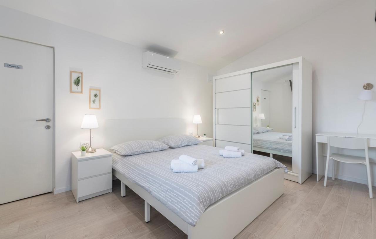 Apartments Saladinka Červar-Porat Eksteriør bilde